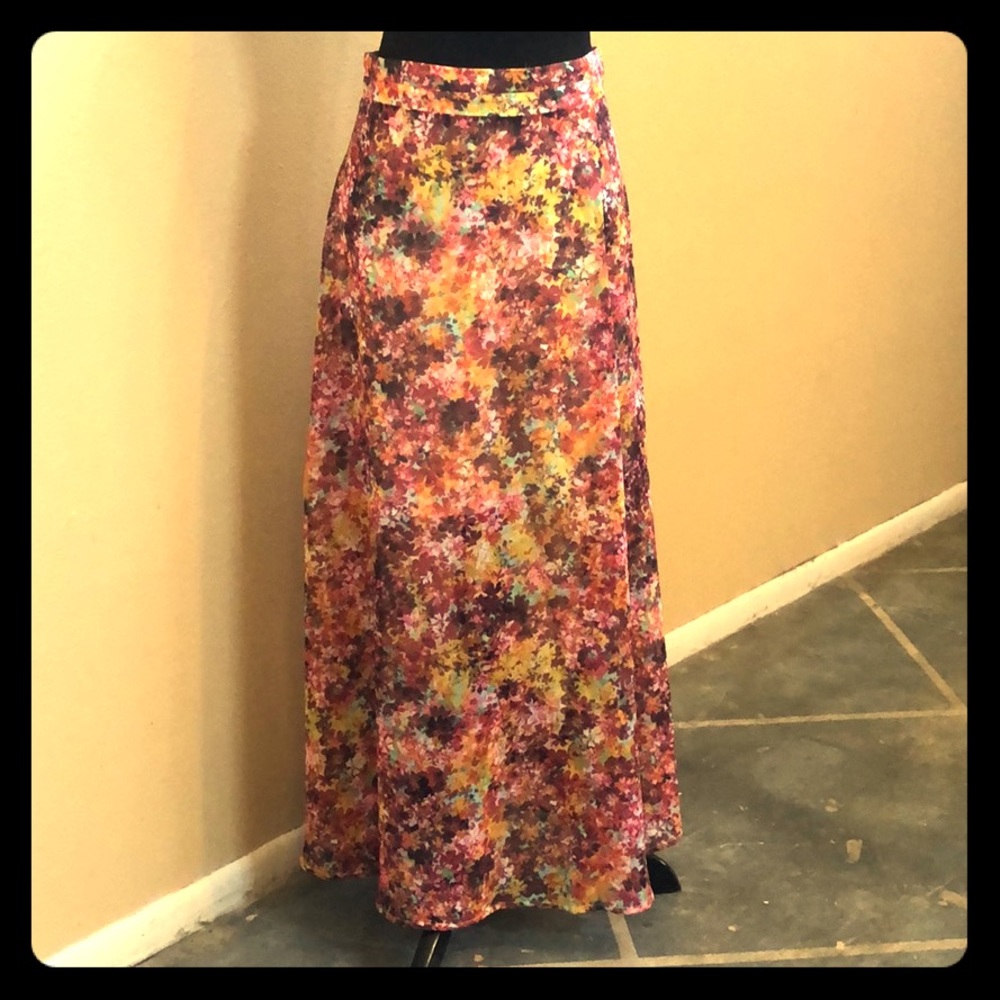 Floral maxi Bebe skirt